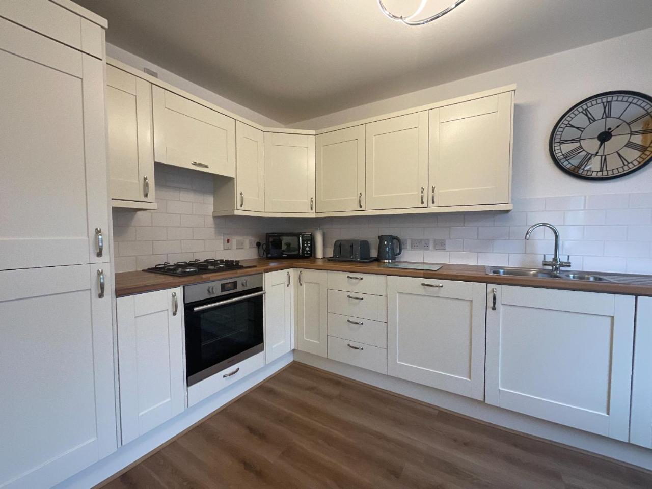 Gregory Flats No. 1, By Homeinspire * Looe