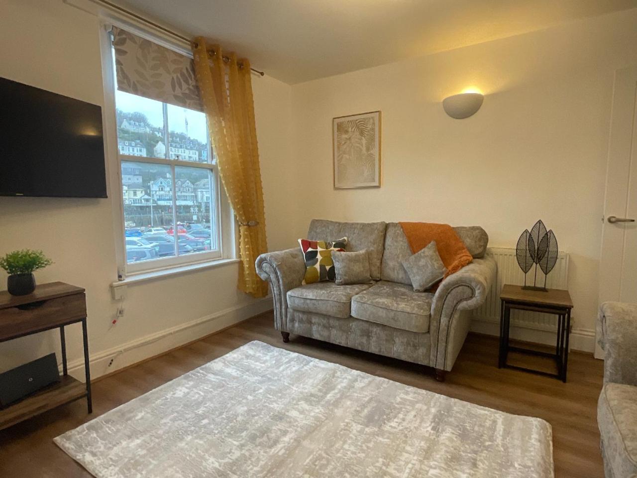 Gregory Flats No. 1, By Homeinspire Apartment *